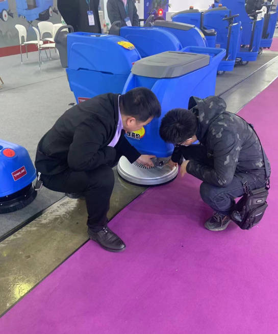 东莞小型电动洗地机是否适合用于环卫保洁